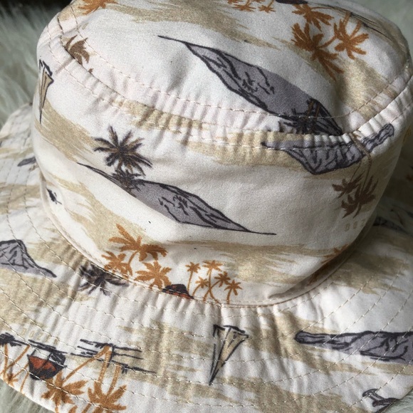 Dozer Reversible Bucket Hat - Picture 3 of 5